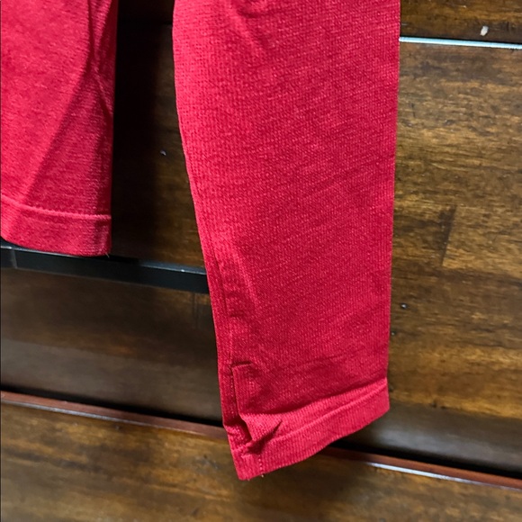 Fabletics Bold Red Long Sleeve Top - Picture 4 of 8